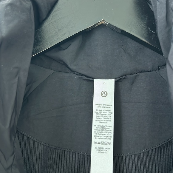 Lululemon Jacket - Picture 7 of 9
